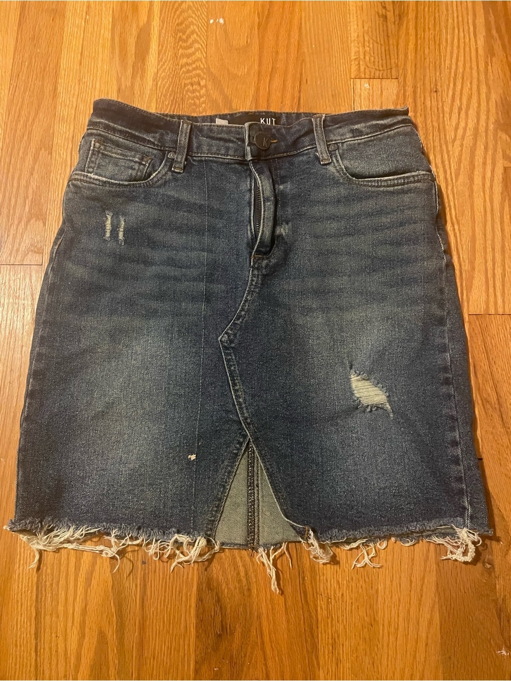 Kut from the Kloth Blue Denim Jeans with Contrast Stitching